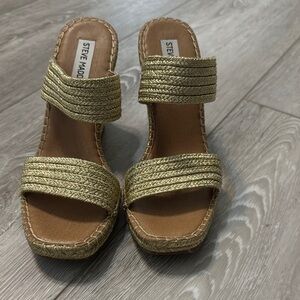 Steve Madden Gold Espadrille wedge Sandals with Metallic Straps